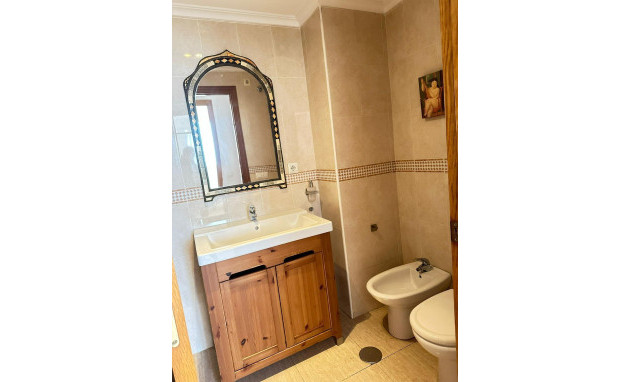 Herverkoop - Apartment - Torrevieja - Centro