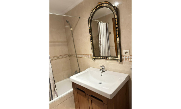 Herverkoop - Apartment - Torrevieja - Centro