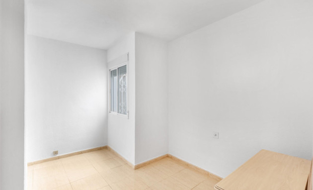 Revente - Apartment - Torrevieja - Puerto Deportivo