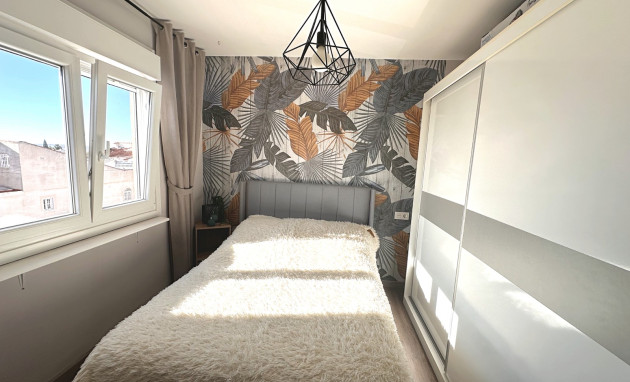 Herverkoop - Apartment - Torrevieja - El Chaparral