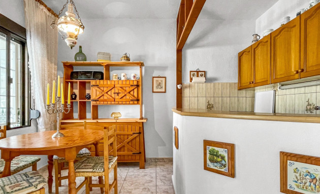 Revente - Bungalow - Rez-de-chaussée - Torrevieja - Torreta Florida