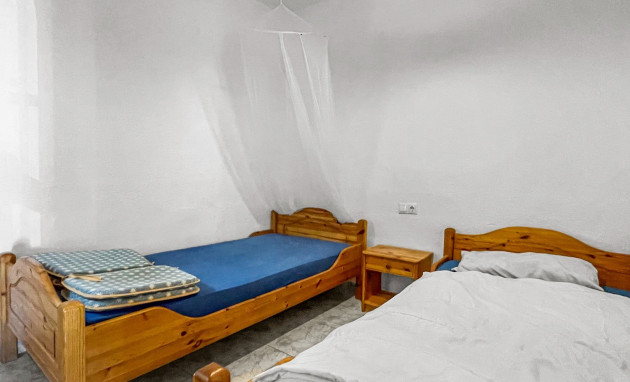 Revente - Bungalow - Rez-de-chaussée - Torrevieja - Torreta Florida
