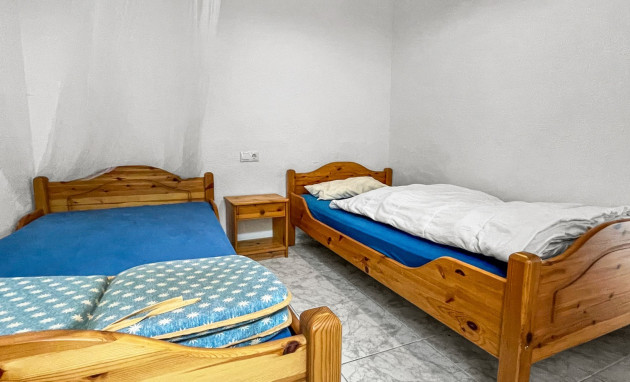 Revente - Bungalow - Rez-de-chaussée - Torrevieja - Torreta Florida