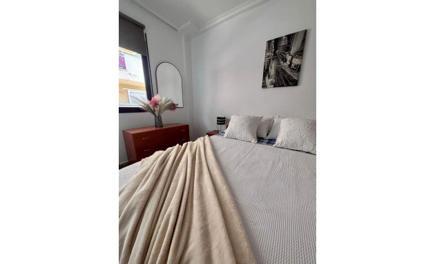 Herverkoop - Apartment - Orihuela Costa - Campoamor