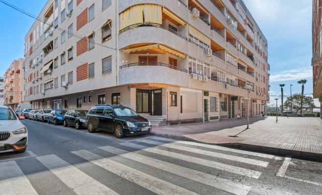 Reventa - Apartment - Torrevieja - Playa Acequion