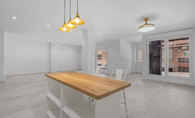 Reventa - Apartment - Torrevieja - Playa Acequion