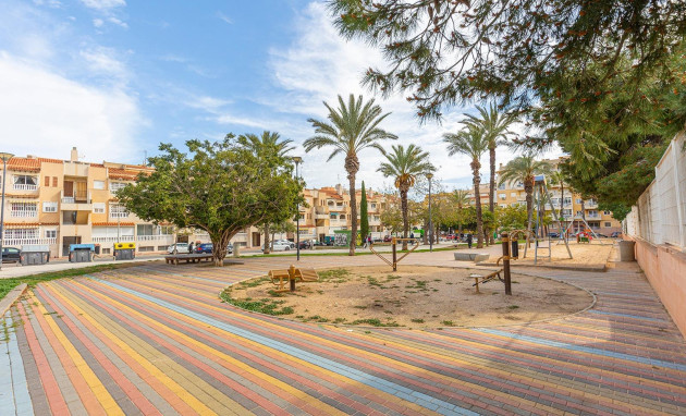 Reventa - Ático - Torrevieja - Estacion de autobuses