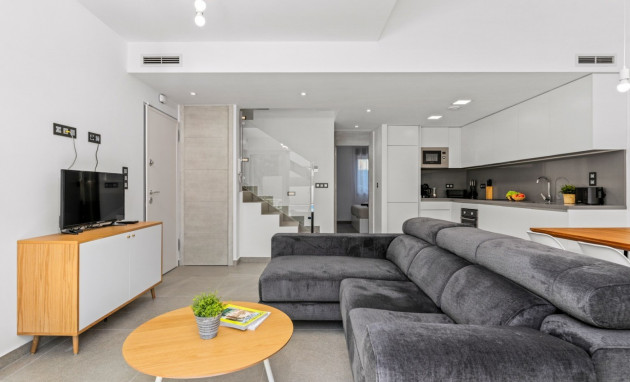 Herverkoop - Detached Villa - Guardamar del Segura - El Raso