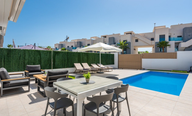 Herverkoop - Detached Villa - Guardamar del Segura - El Raso