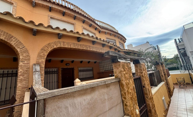 Herverkoop - Herenhuis - Guardamar del Segura - El Eden