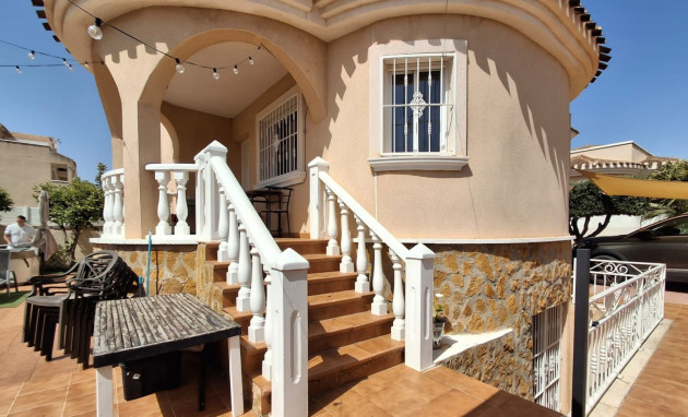 Herverkoop - Detached Villa - Ciudad Quesada - Doña Pepa