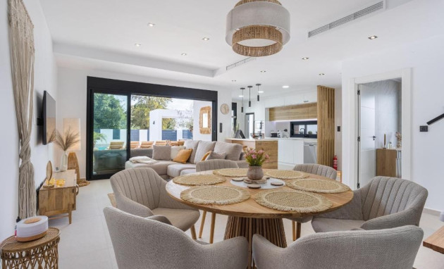 Resale - Detached Villa - Dolores