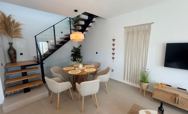 Resale - Detached Villa - Dolores
