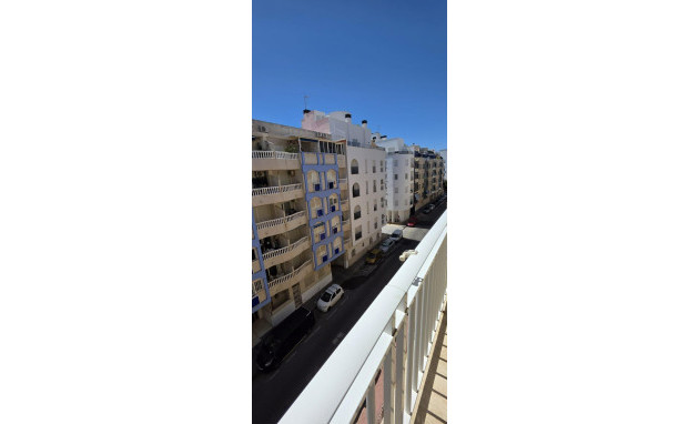 Resale - Apartment - Torrevieja - Centro