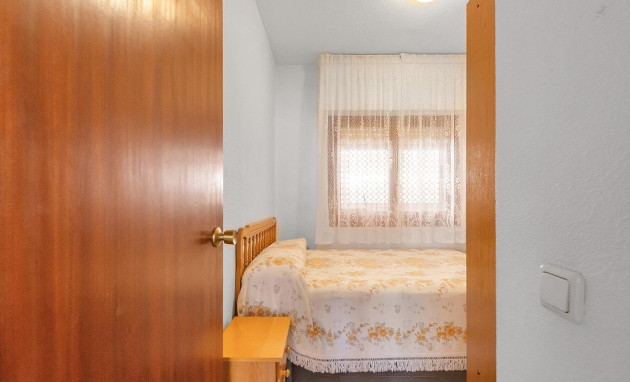 Herverkoop - Apartment - Torrevieja - Estacion de autobuses