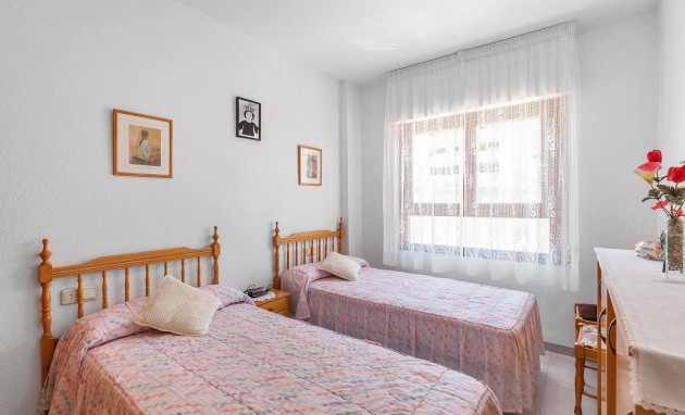 Herverkoop - Apartment - Torrevieja - Estacion de autobuses