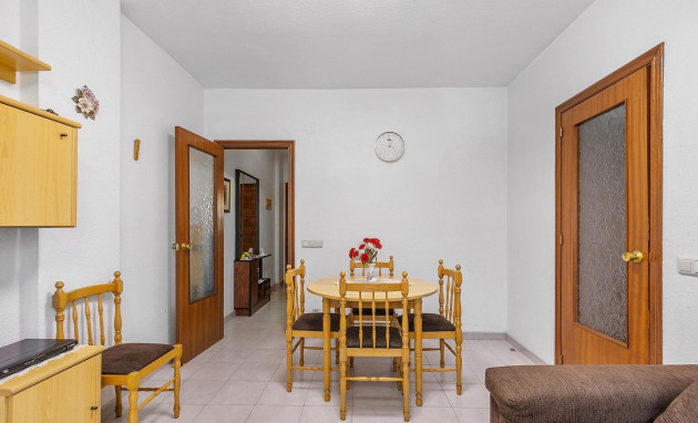 Herverkoop - Apartment - Torrevieja - Estacion de autobuses