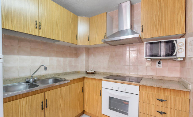 Herverkoop - Apartment - Torrevieja - Estacion de autobuses