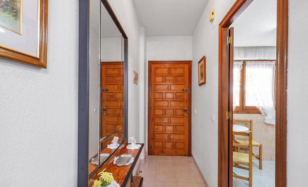 Herverkoop - Apartment - Torrevieja - Estacion de autobuses