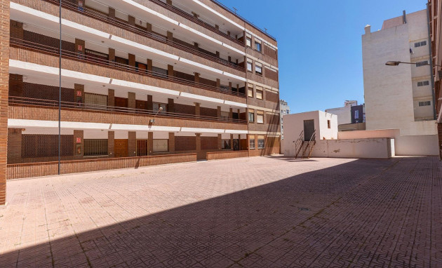 Herverkoop - Apartment - Torrevieja - Estacion de autobuses
