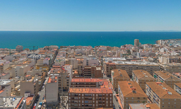 Herverkoop - Apartment - Torrevieja - Estacion de autobuses