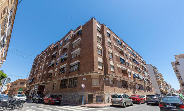 Herverkoop - Apartment - Torrevieja - Estacion de autobuses