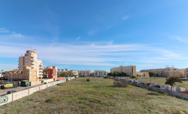 Resale - Apartment - Torrevieja - torrevieja
