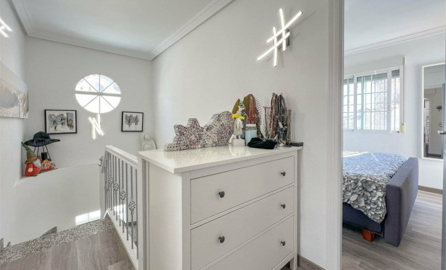 Herverkoop - House - Orihuela Costa - Villamartin