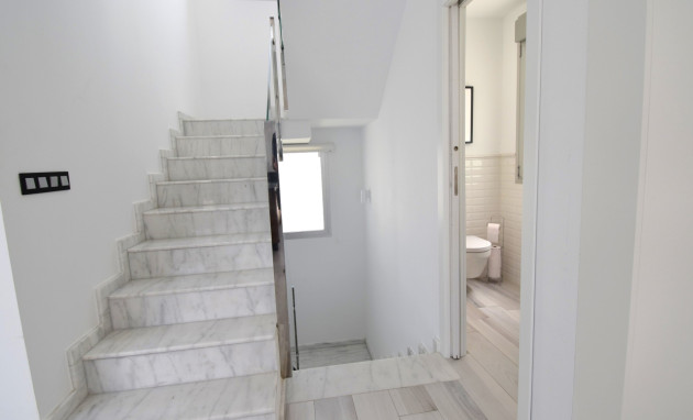 Herverkoop - Detached Villa - Orihuela Costa - Lomas de Cabo Roig