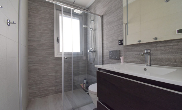 Herverkoop - Detached Villa - Orihuela Costa - Lomas de Cabo Roig
