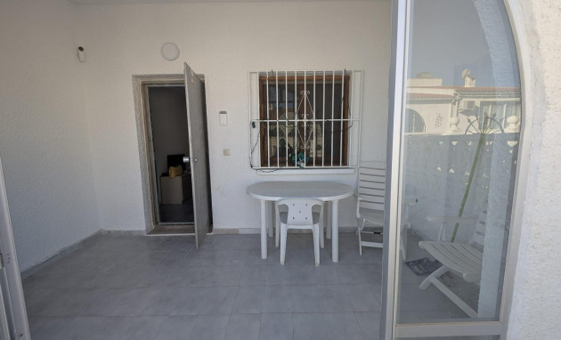 Herverkoop - Bungalow - Gelijkvloers - Torrevieja - La Siesta - El Salado - Torreta