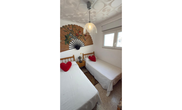 Herverkoop - Bungalow - Gelijkvloers - Torrevieja - La Siesta - El Salado - Torreta