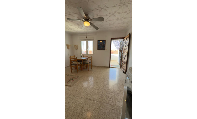 Herverkoop - Bungalow - Gelijkvloers - Torrevieja - La Siesta - El Salado - Torreta