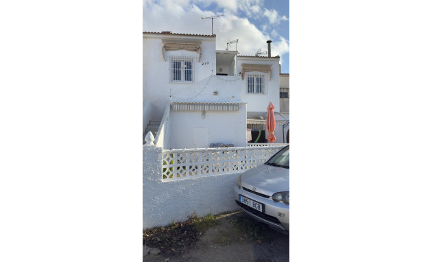 Herverkoop - Bungalow - Gelijkvloers - Torrevieja - La Siesta - El Salado - Torreta