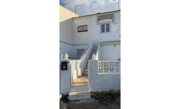 Herverkoop - Bungalow - Gelijkvloers - Torrevieja - La Siesta - El Salado - Torreta
