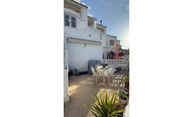 Herverkoop - Bungalow - Gelijkvloers - Torrevieja - La Siesta - El Salado - Torreta