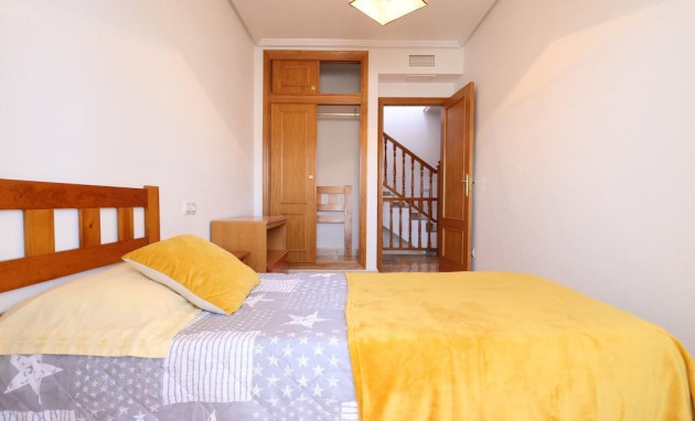 Herverkoop - duplex - Orihuela Costa - La Ciñuelica