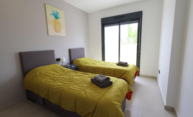 Herverkoop - Bungalow - Gelijkvloers - Guardamar del Segura - EL RASO
