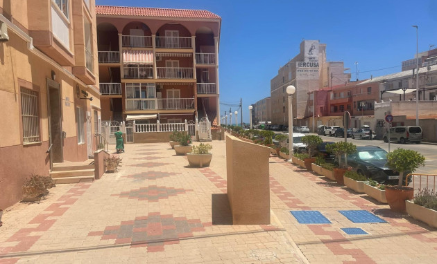 Herverkoop - Reclame - La Mata