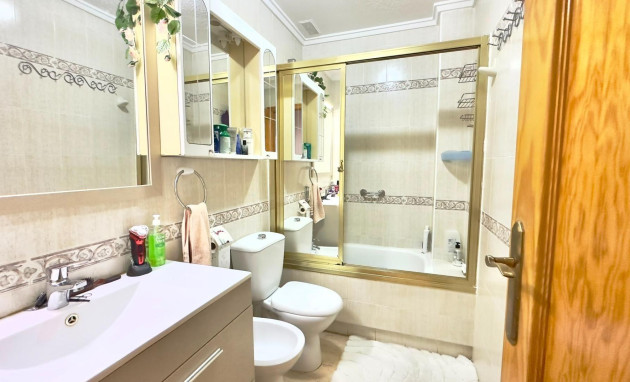 Herverkoop - Apartment - Torrevieja - torrevieja