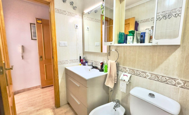 Herverkoop - Apartment - Torrevieja - torrevieja