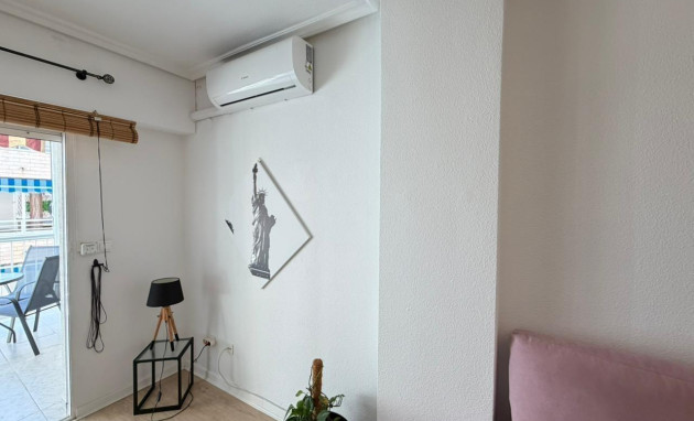 Revente - Apartment - Torrevieja - Estacion de autobuses