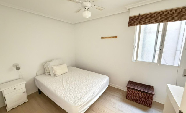 Revente - Apartment - Torrevieja - Estacion de autobuses