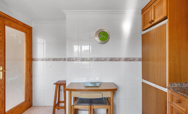 Herverkoop - Flat - Torrevieja - Playa del cura