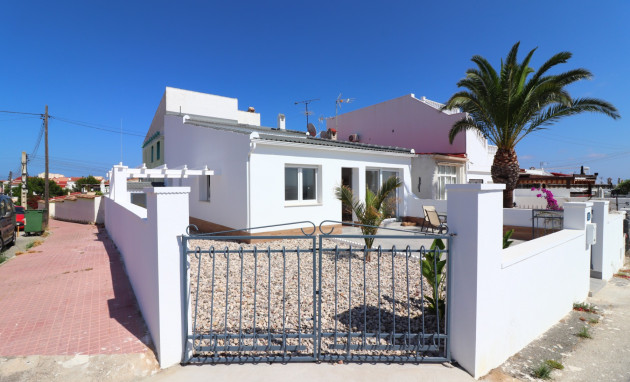Resale - Bungalow - Groundfloor - Ciudad Quesada - Altos de Quesada