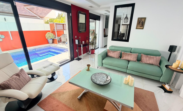 Herverkoop - 4. House - Detached Villa - Los Montesinos - La Herrada