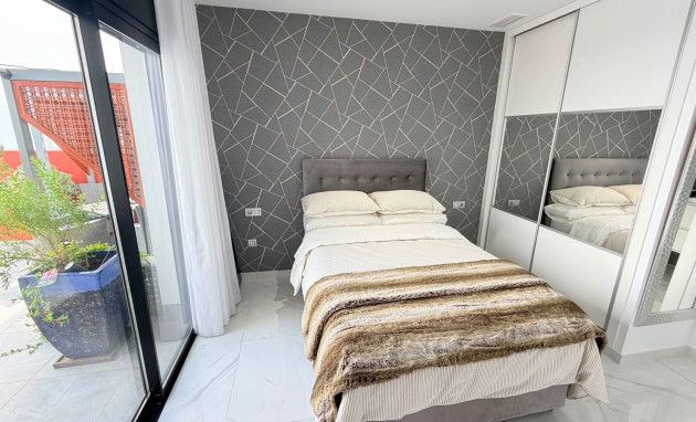 Herverkoop - 4. House - Detached Villa - Los Montesinos - La Herrada