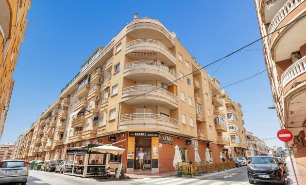 Herverkoop - Flat - Torrevieja - Estacion de autobuses