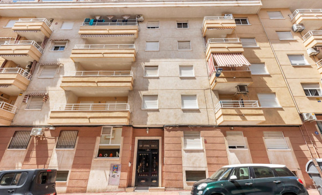 Herverkoop - Flat - Torrevieja - Estacion de autobuses