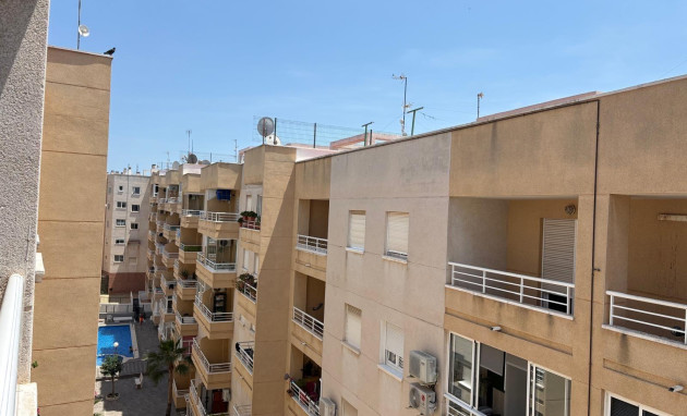 Reventa - Ático - Torrevieja - Estacion de autobuses